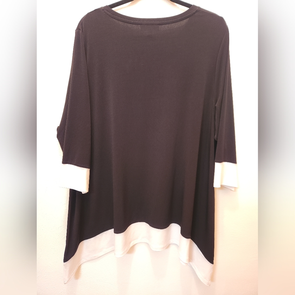 Calvin Klein Black and White Top Size 1X - Picture 2 of 7